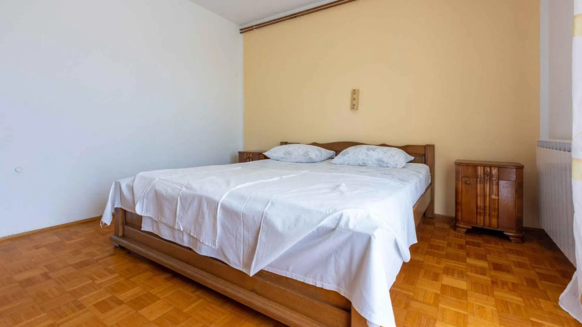 Apartment In Crikvenica 42451
