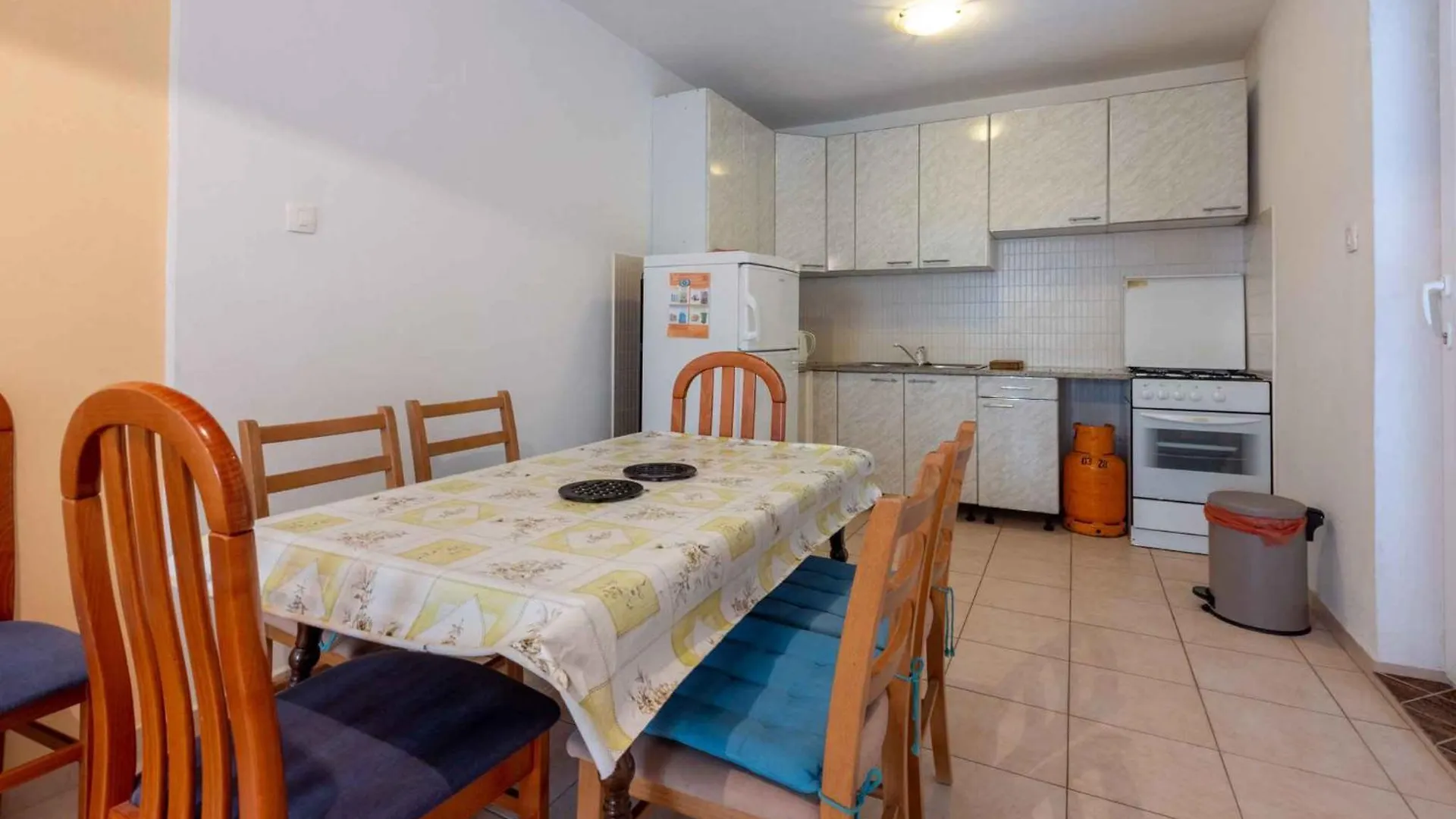 Apartment In Crikvenica 42451