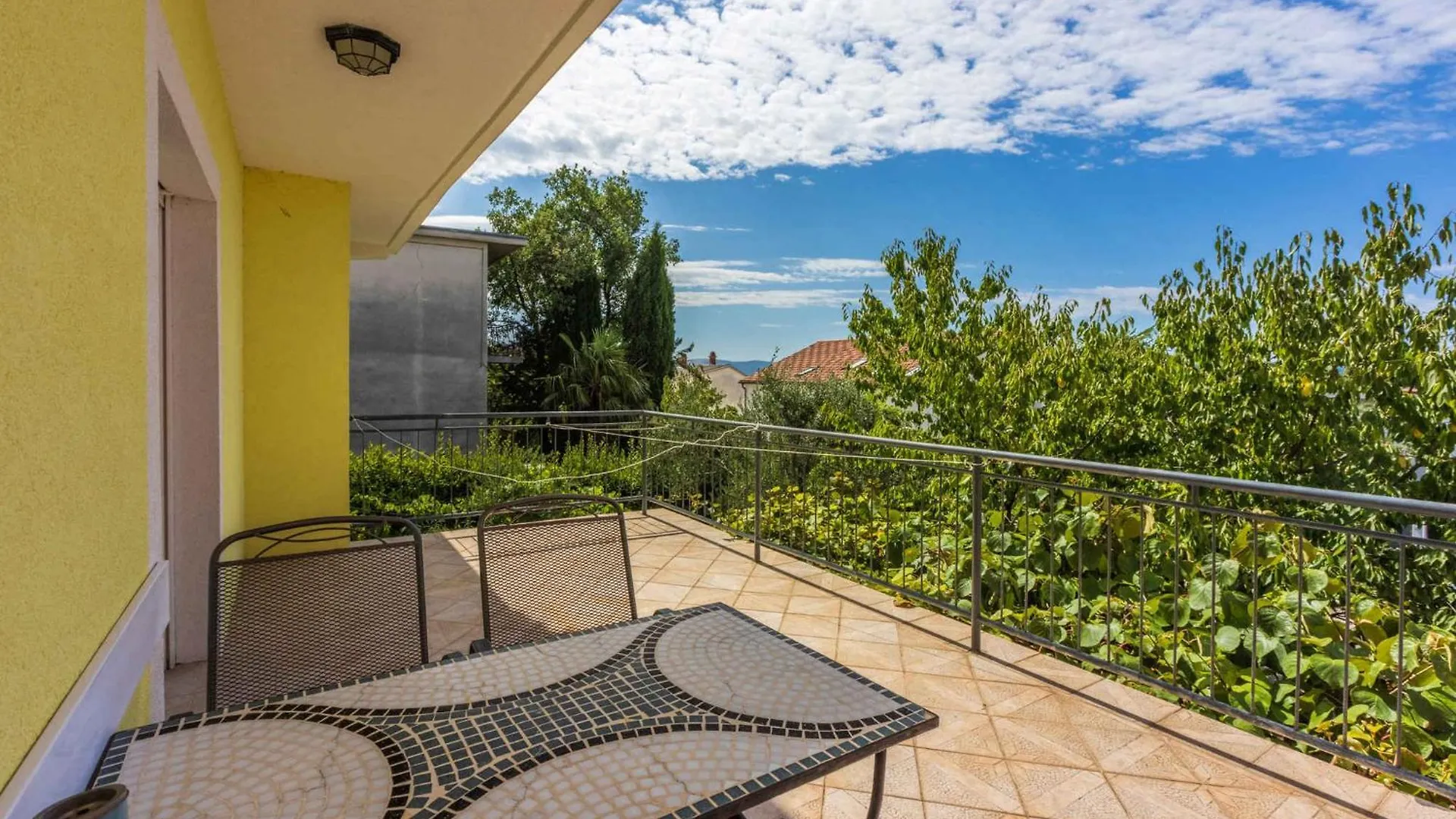 Apartment In Crikvenica 42451