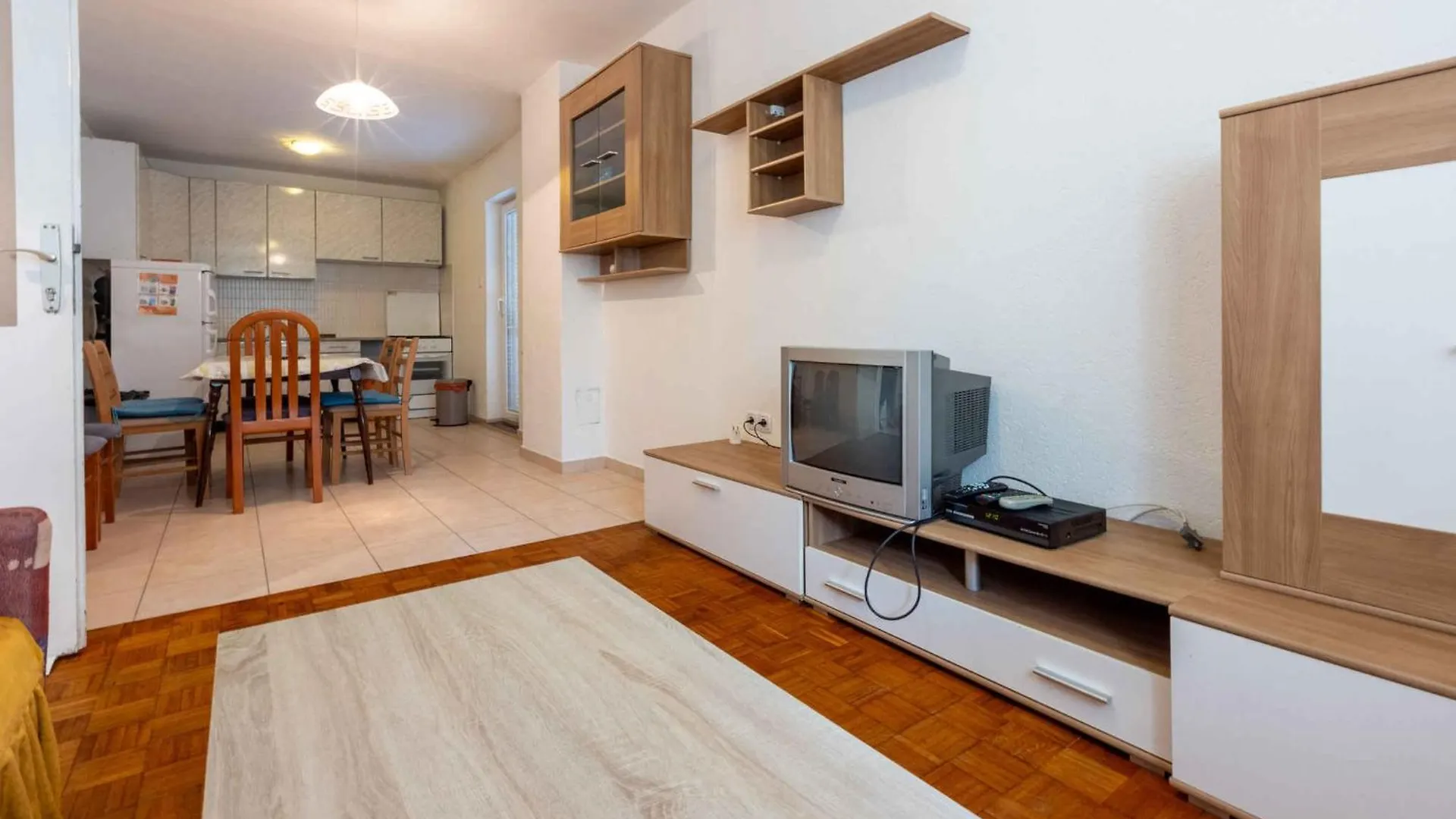 Apartment In Crikvenica 42451